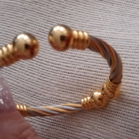 Unknow Jewelry - GOLD & SILVER BANGLE BRACELET SIZE 6.5 (52.4 GRAMS)